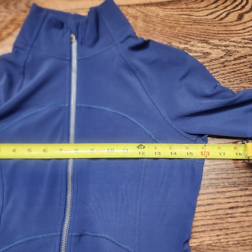 Lululemon Contour Blue Zip-Up Jacket Mineral Blue Size 8 - Picture 11 of 11